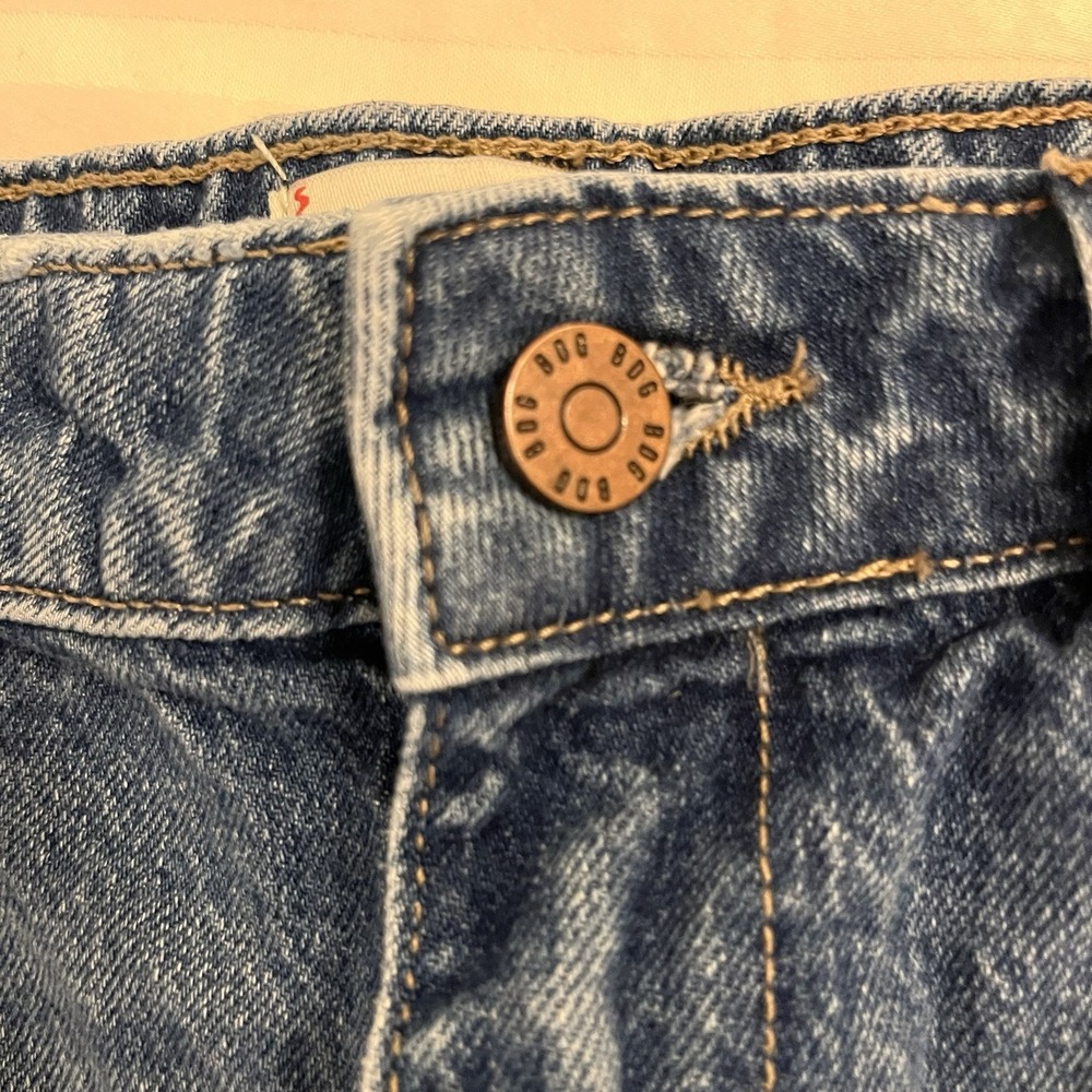 Urban Outfitters BDG Denim Shorts Mid Rise Sz 26 Blue Jean Cut Offs - Picture 6 of 8